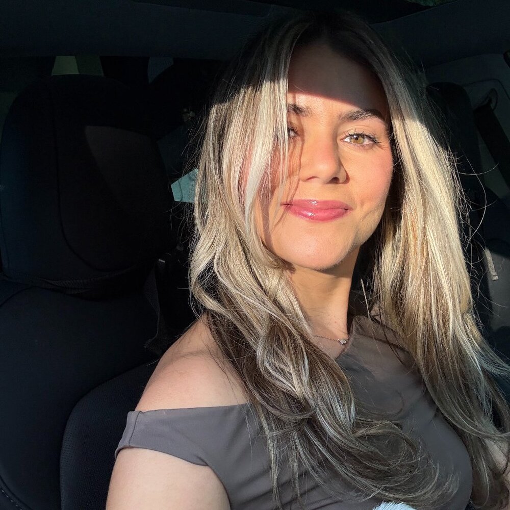 Meet your Posher, Zenaida